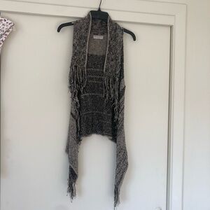 GEORGINA // Georgina Estefania Shawl